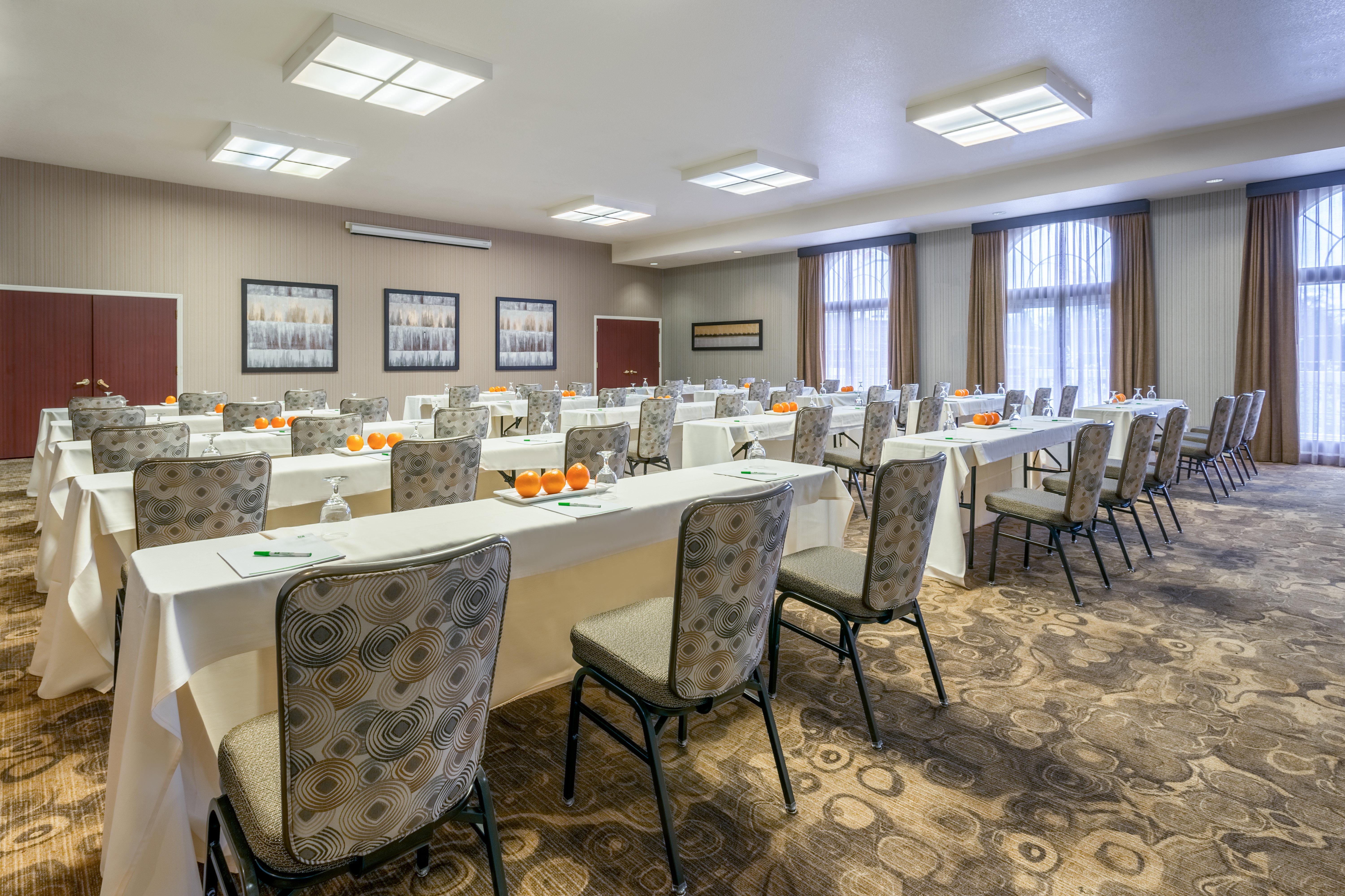 Holiday Inn Auburn By Ihg Exterior foto