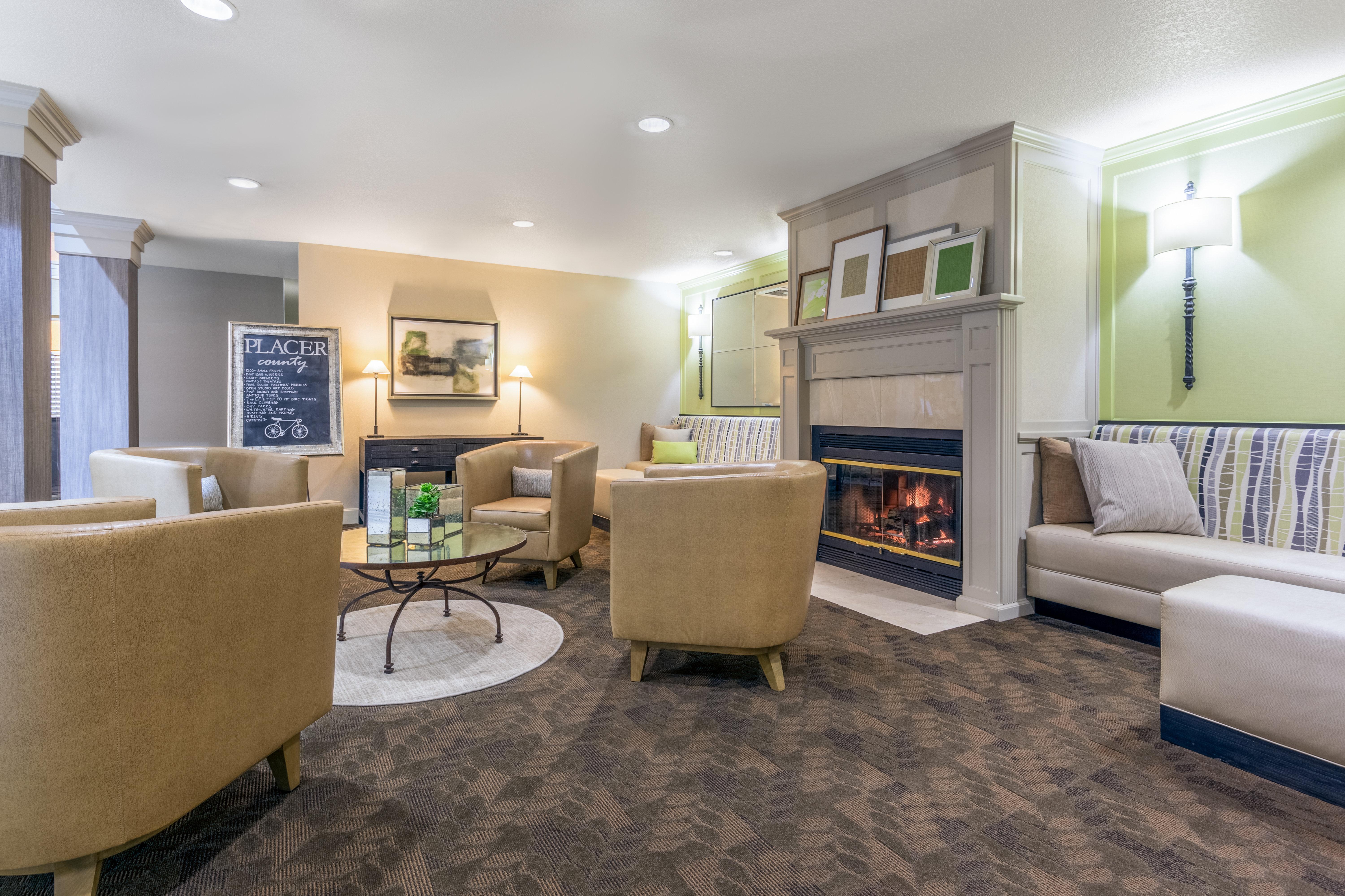 Holiday Inn Auburn By Ihg Exterior foto