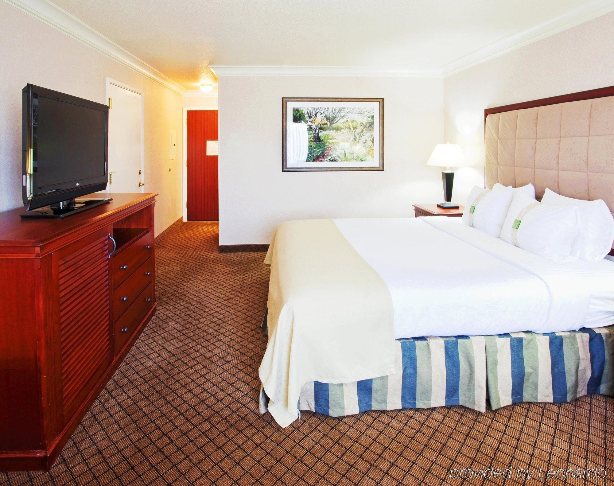 Holiday Inn Auburn By Ihg Exterior foto